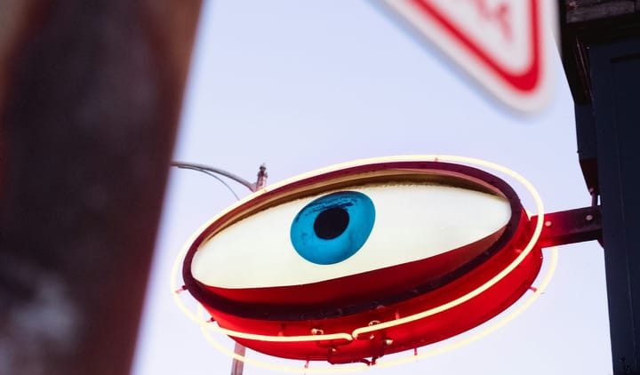 Sex differences in how we move our eyes ... wink, wink